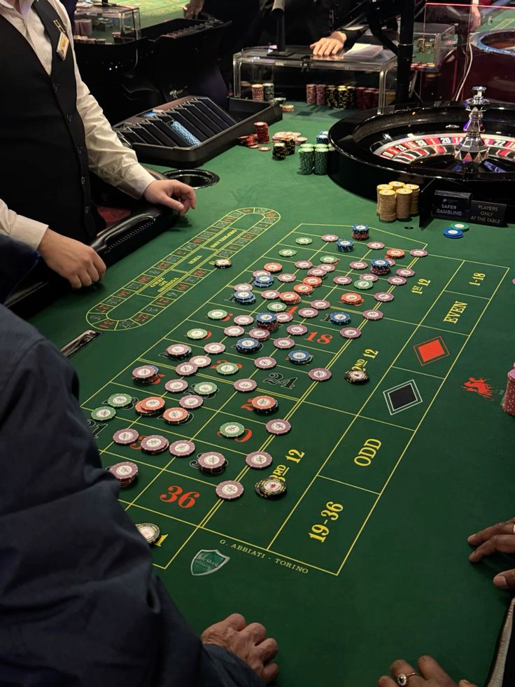 Hollywood Casino پر آن لائن سلاٹس کے بارے میں