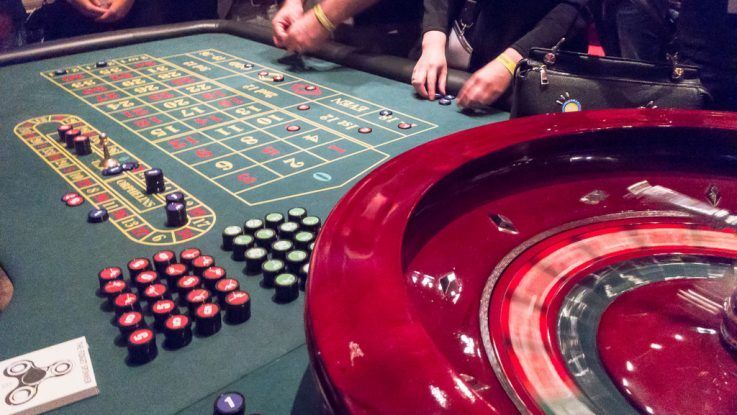 پاکستان میں Hollywood Casino کا آن لائن کیسینو سیکشن کھولیں۔